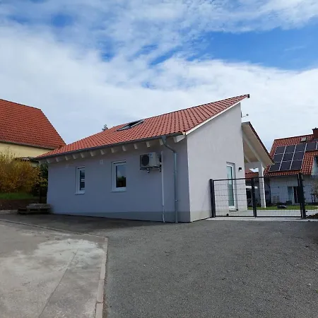 Dom wakacyjny Weinstrasse - Pfaelzer Wald Gocklingen